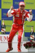 马萨轻松夺取F1西班牙站冠军 莱科宁遇故障退出