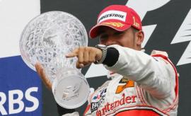 F1:蒙特利尔半数退赛 汉密尔顿乱中获胜