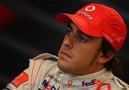F1:阿隆索承认法拉利更快 称自己无意压汉密尔顿