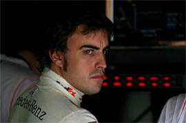 F1：阿隆索回击丹尼斯 炮轰迈凯轮说一套做一套