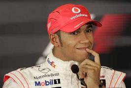 F1:小汉赛前欲为塞纳扫墓 安抚家乡车迷不必担心