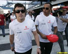 F1:阿隆索夺冠指望对手犯错 承认与车队关系紧张