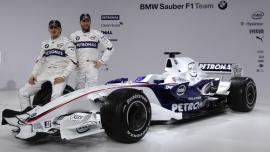 宝马索伯发布F1新车F108 三层前定风翼特立独行