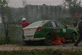 赛车起火——全国短道大奖赛南通站决赛火爆收场！